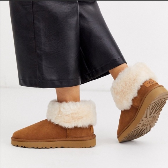 UGG Classic Mini Fluff Genuine Shearling Bootie 7 - Picture 1 of 16